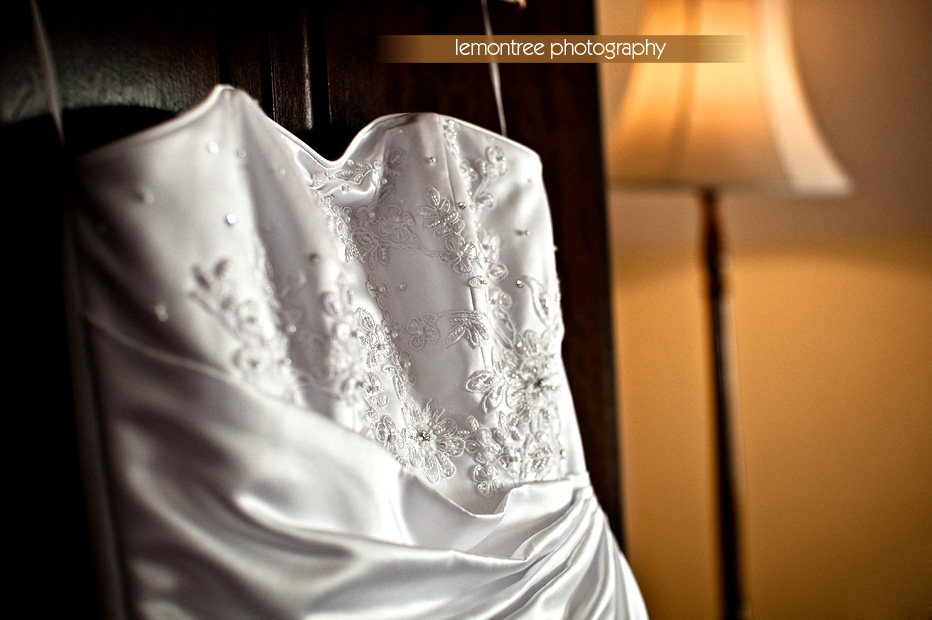 bridal gown at hampshire wedding