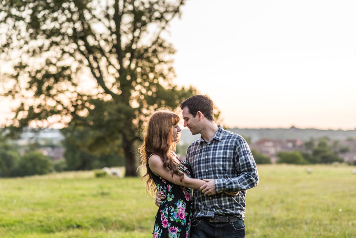 couple=embracing-in-park