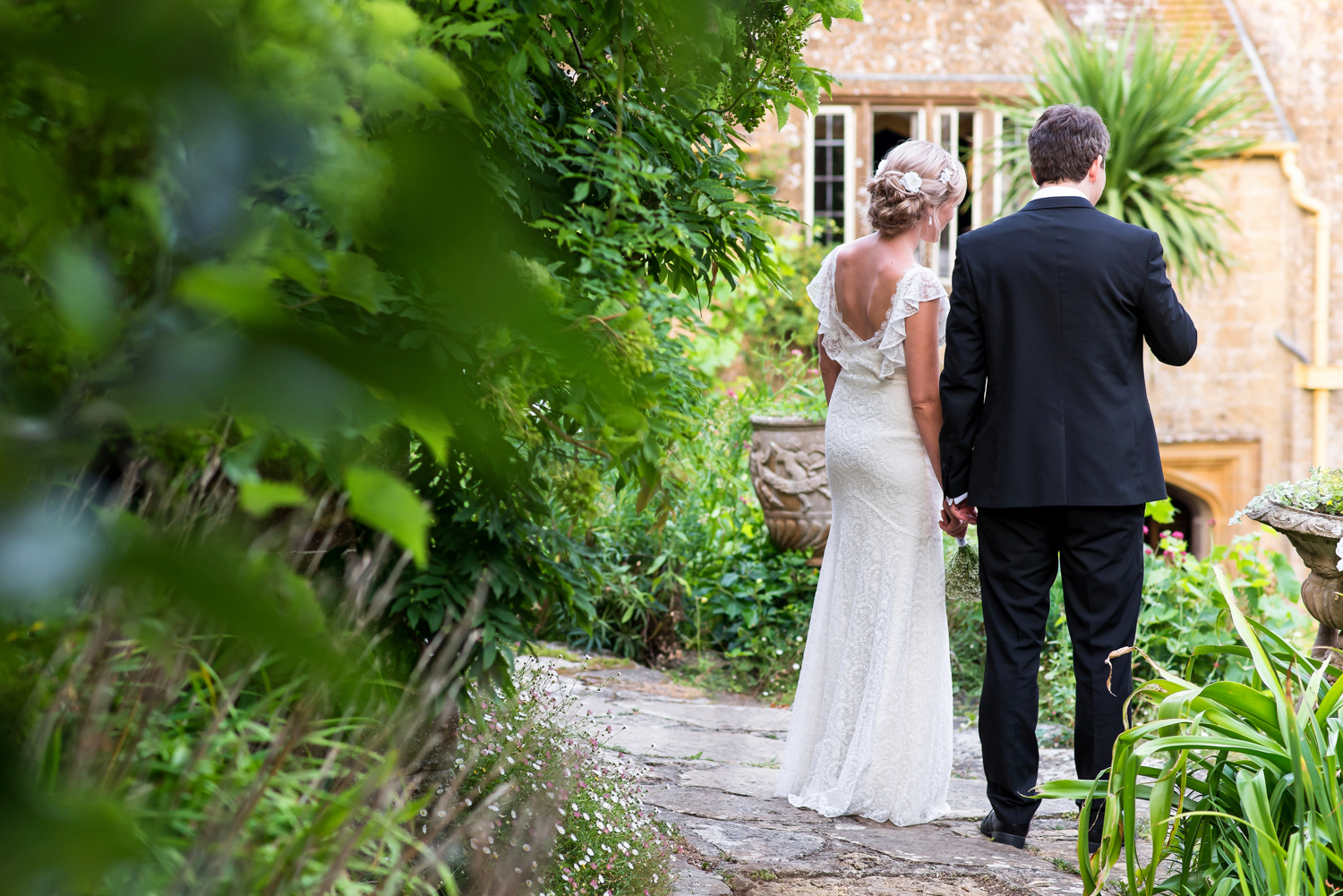 symondsbury manor garden wedding