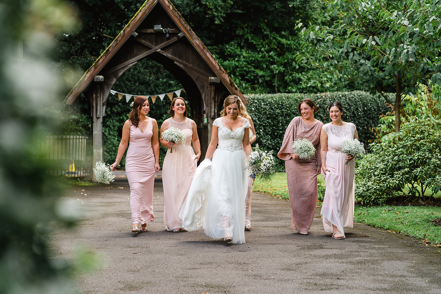 New Forest Bride with Bridesmaids