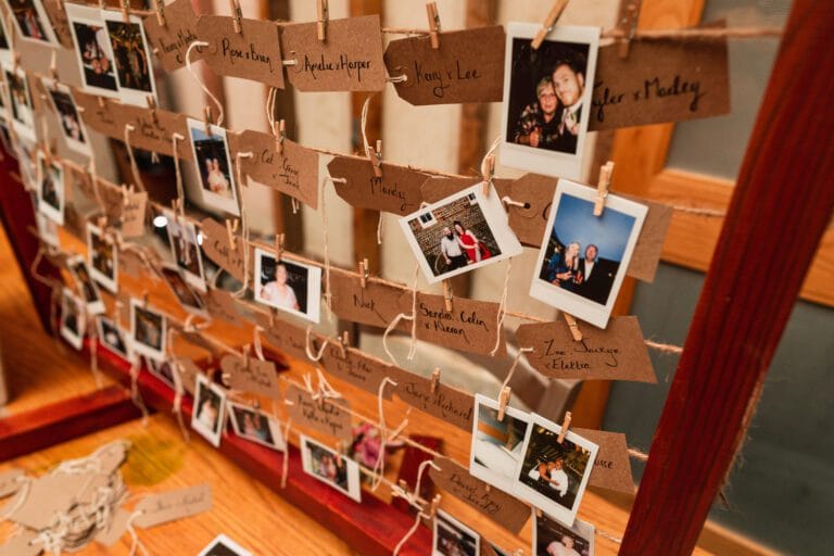 wedding-polariod-display